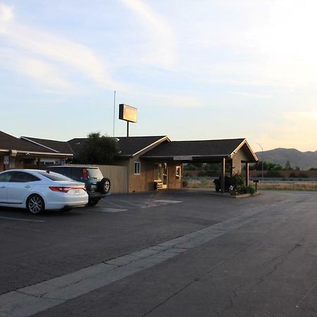 Menifee Inn Buitenkant foto