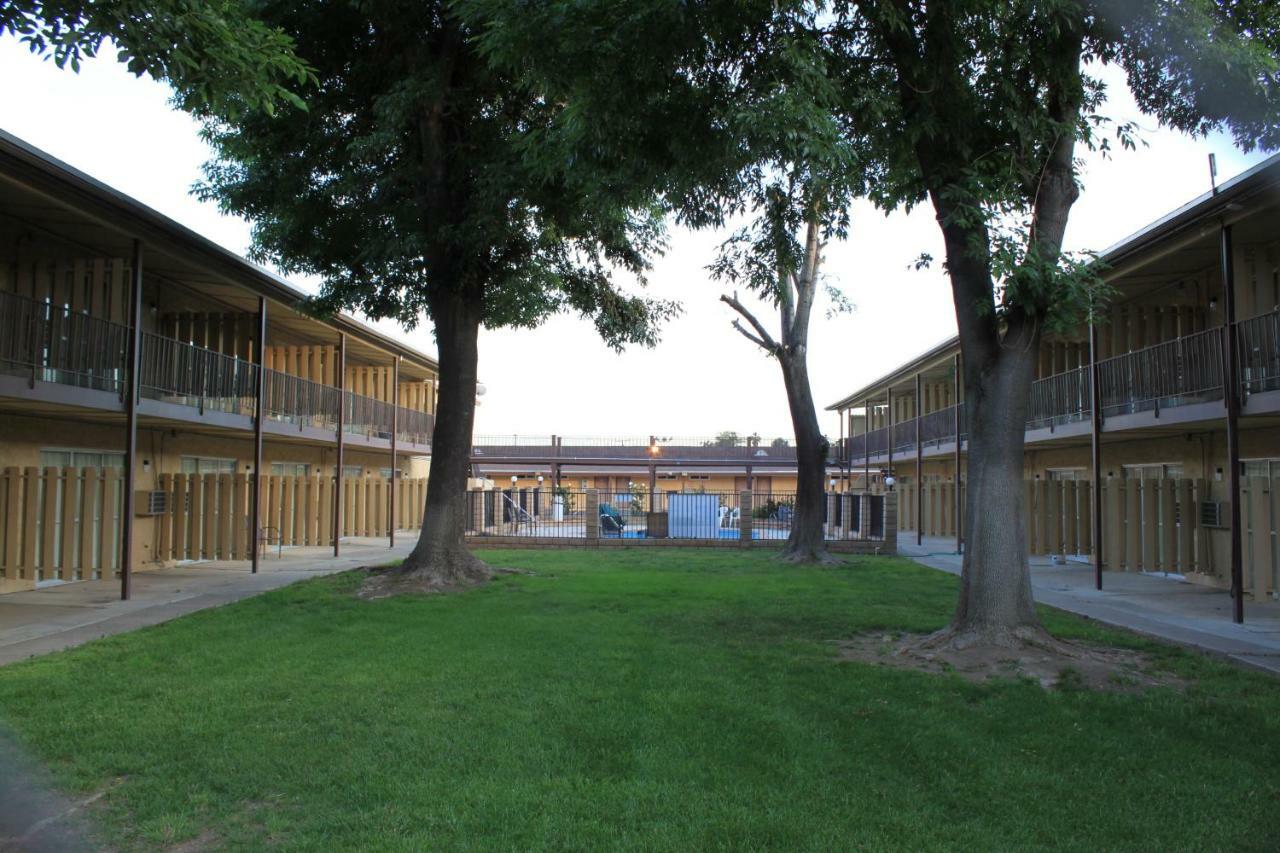 Menifee Inn Buitenkant foto